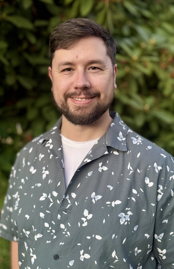 Alex Haslett Headshot v4